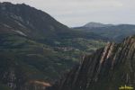 Montañas_vistas_desde_Cezana,_Asturias.jpg